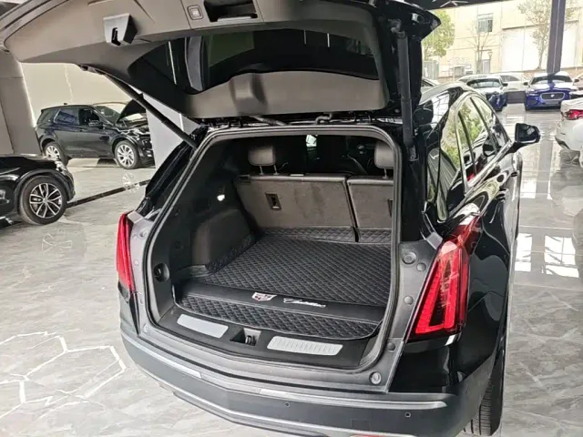 Cadillac XT5 — Фото автомобиля 18