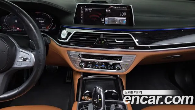 BMW 7 Series — Фото автомобиля 29