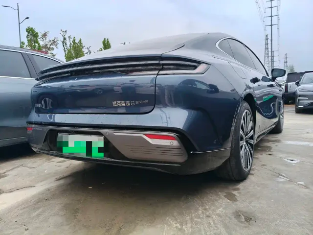 Geely Galaxy Xingyao 8 — Фото автомобиля 12