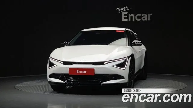 Kia EV6 — Фото автомобиля 3