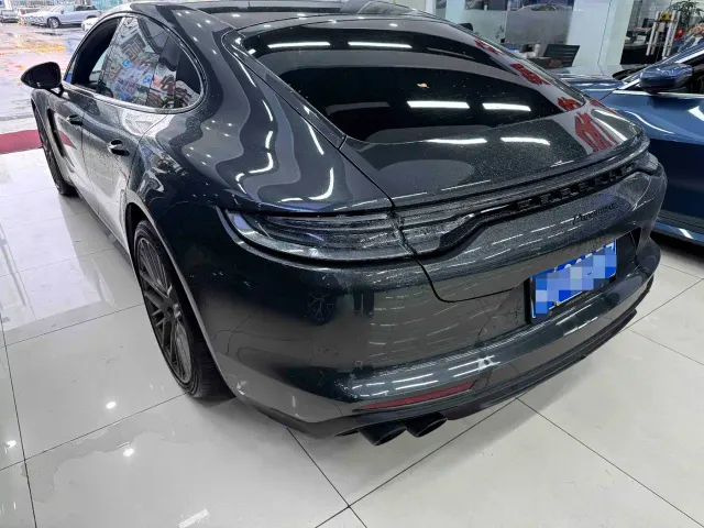 Porsche Panamera — Фото автомобиля 10