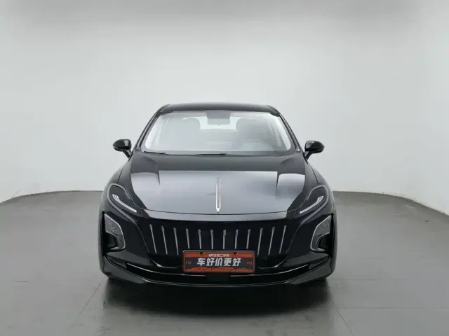 Hongqi E-QM5 — Фото автомобиля 3