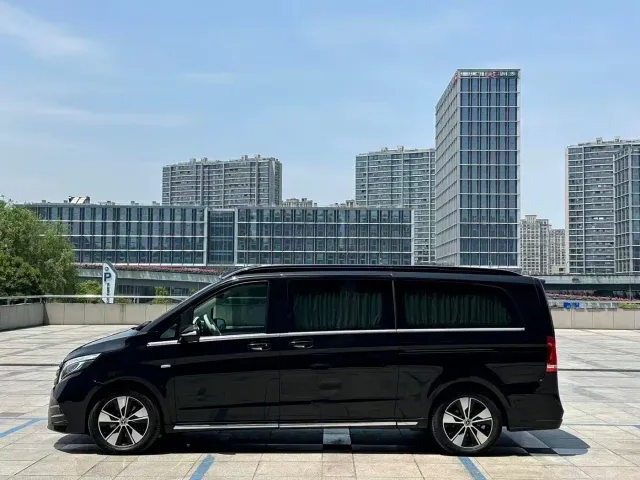 Mercedes-Benz V-Class — Фото автомобиля 4