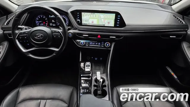 Hyundai Sonata — Фото автомобиля 10