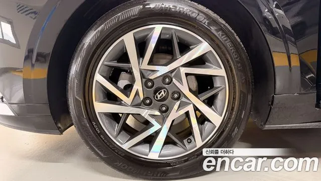 Hyundai Grandeur GN7 — Фото автомобиля 5