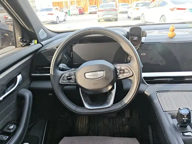 Geely Xingyue L — Фото автомобиля 15