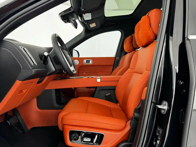 Li Auto L8 — Фото автомобиля 7