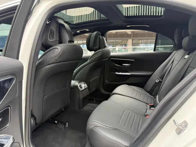 Mercedes-Benz C-Class — Фото автомобиля 21