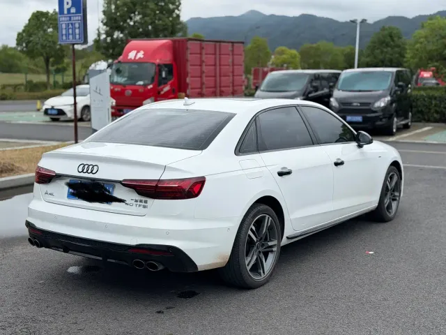 Audi A4L — Фото автомобиля 8