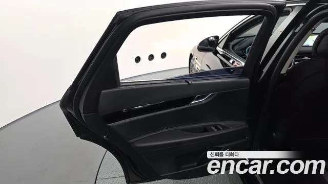 Genesis G80 RG3 — Фото автомобиля 14