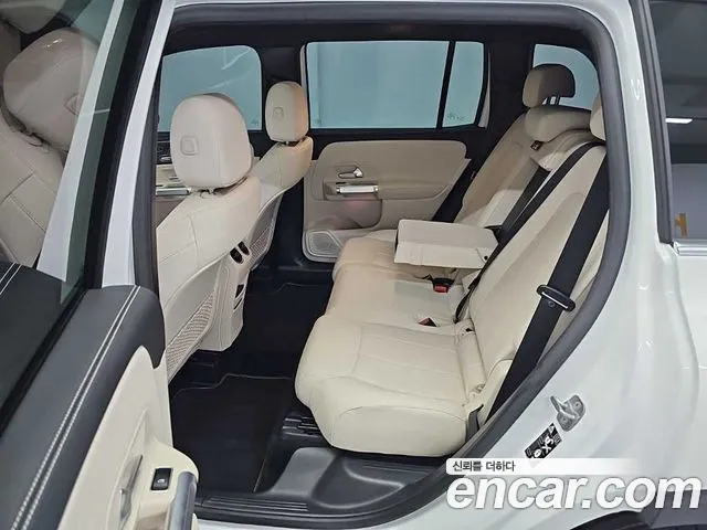 Mercedes-Benz GLB-Class — Фото автомобиля 12
