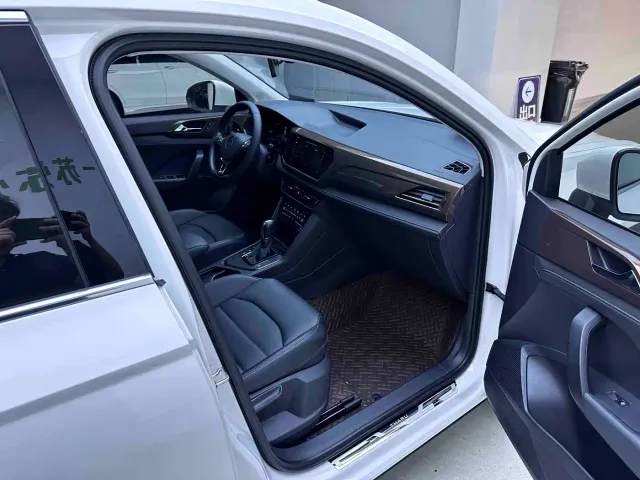 Volkswagen Tharu — Фото автомобиля 11