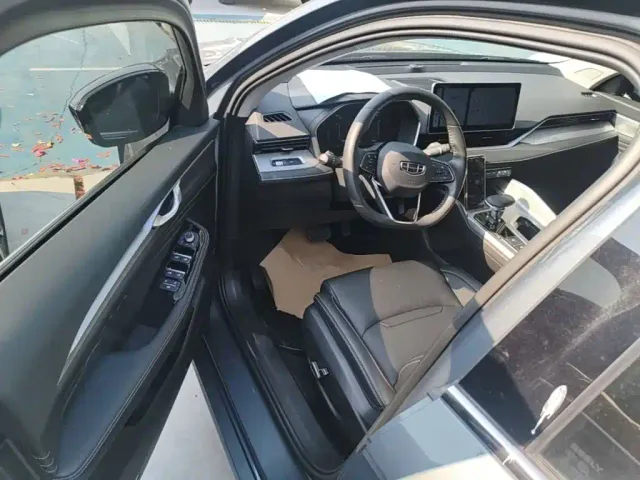 Geely Xingrui — Фото автомобиля 15