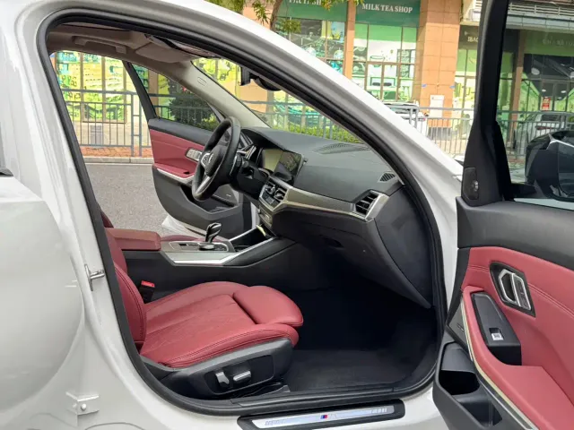 BMW 3 Series — Фото автомобиля 8