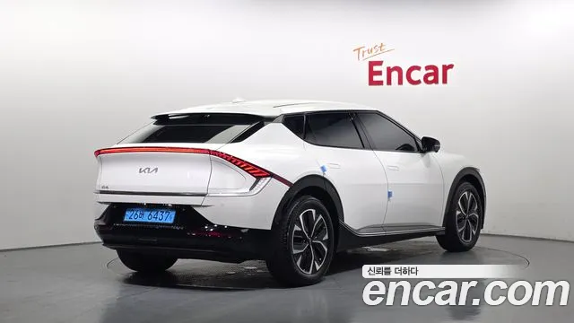 Kia EV6 — Фото автомобиля 2