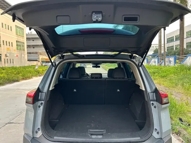 Nissan X-Trail — Фото автомобиля 21