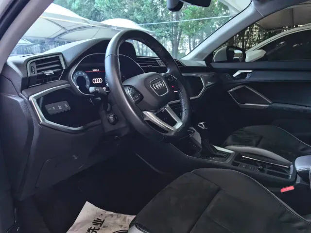 Audi Q3 — Фото автомобиля 4