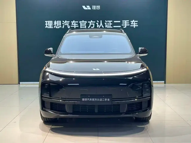Li Auto L8 — Фото автомобиля 2