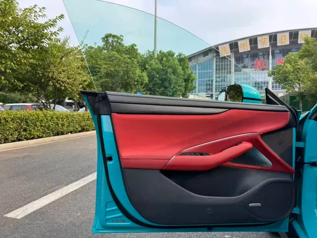 Xiaomi SU7 — Фото автомобиля 18