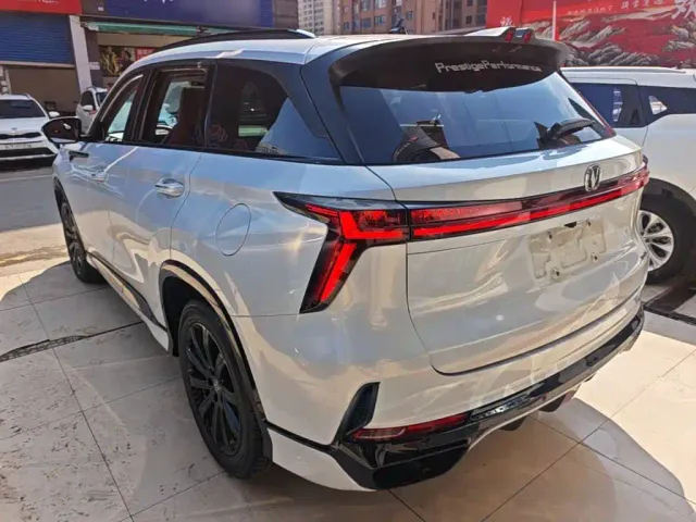 Changan CS75 Plus — Фото автомобиля 4