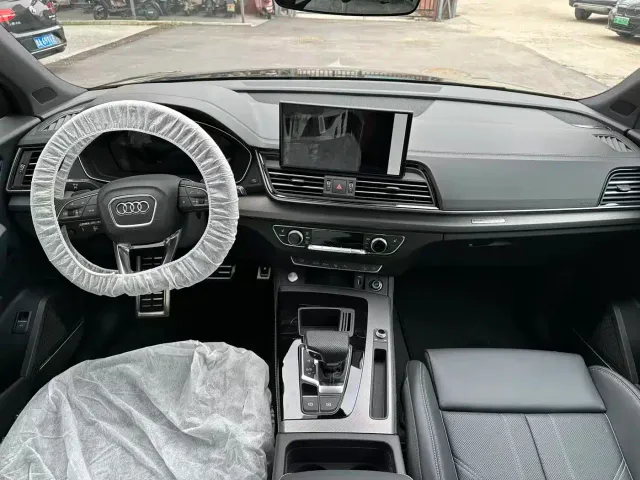 Audi Q5L — Фото автомобиля 8