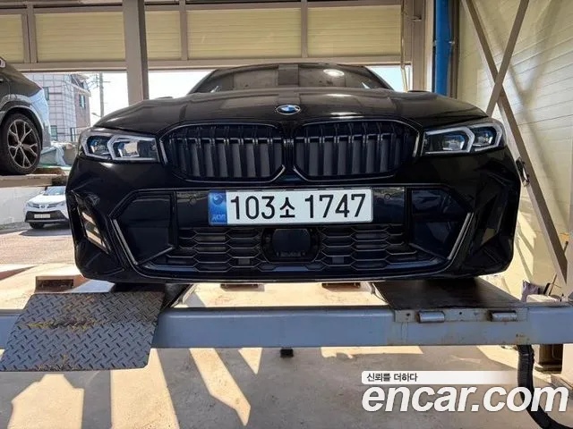 Фотография автомобиля — BMW 3-Series