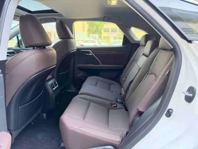 Lexus RX — Фото автомобиля 5