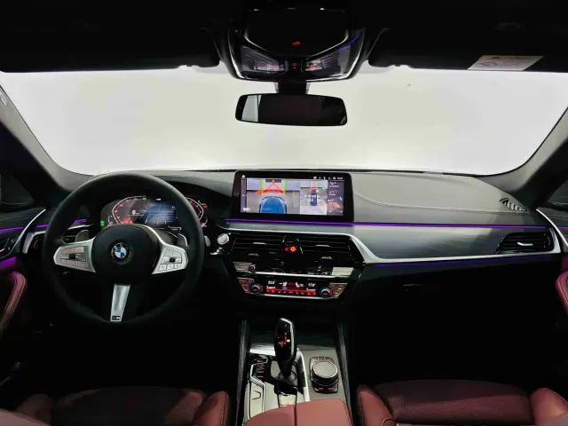 BMW 5 Series — Фото автомобиля 30