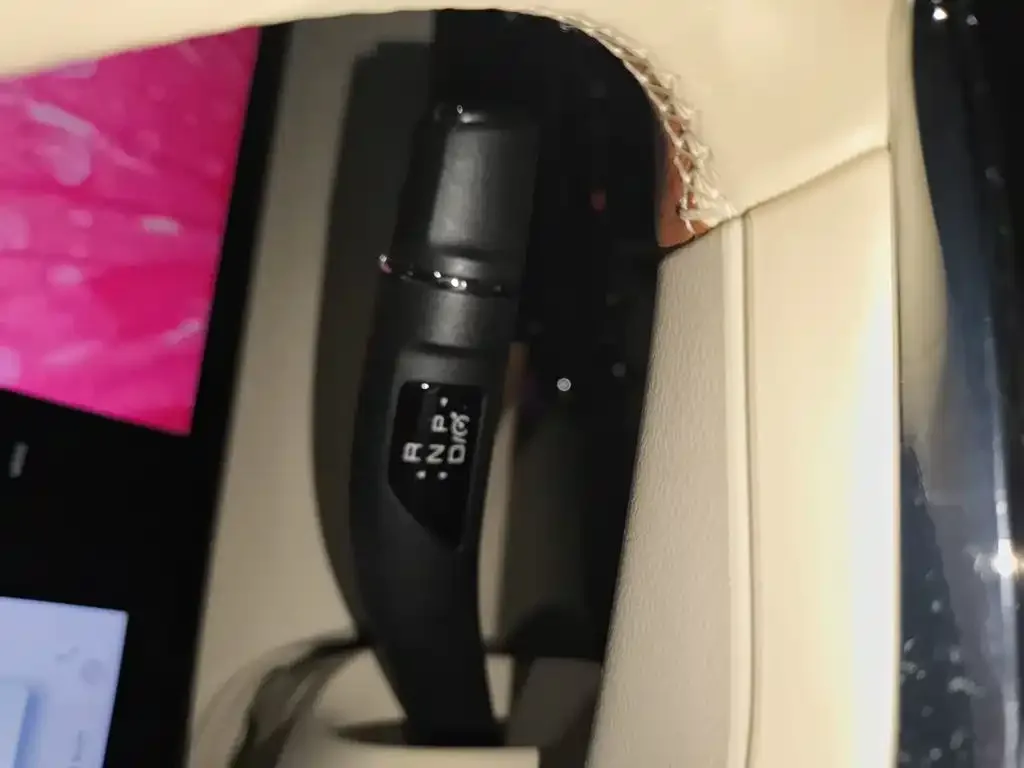 Ora Ora Ballet Cat 2022 401km Nutcracker Edition — Фото автомобиля 15
