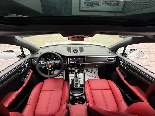 Porsche Macan — Фото автомобиля 24