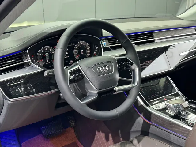 Audi A8 — Фото автомобиля 11