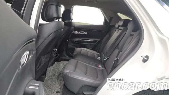 Genesis GV70 — Фото автомобиля 18