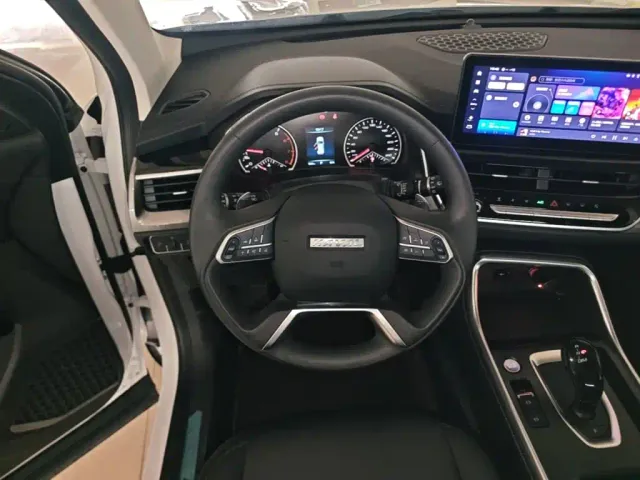 Haval H6 — Фото автомобиля 10