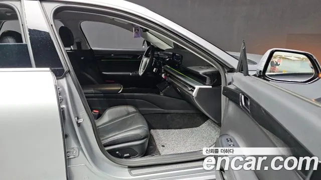 Hyundai Grandeur Grandeur (GN7) 3.5 Бензин 2WD — Фото автомобиля 17