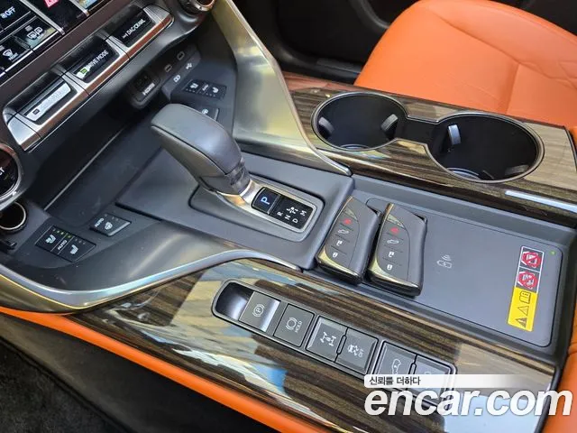 Lexus LX — Фото автомобиля 11