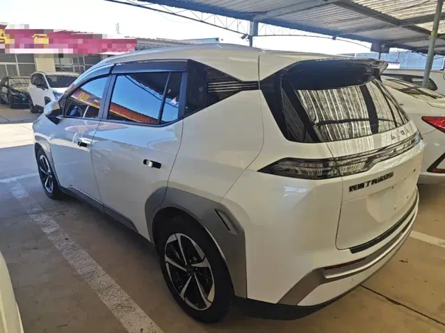GAC Aion Y — Фото автомобиля 4