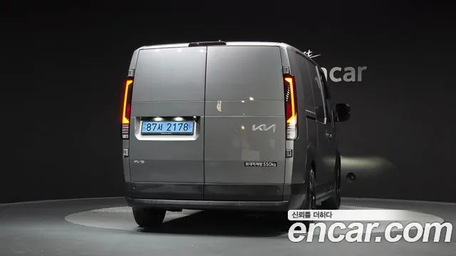 Kia PV5 — Фото автомобиля 4