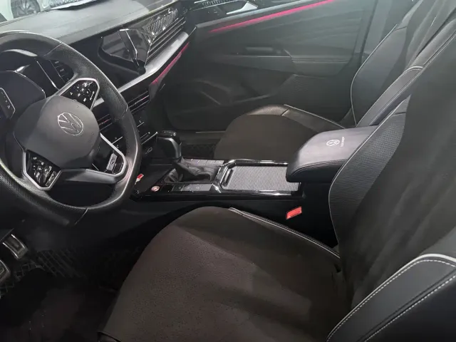Volkswagen Passat — Фото автомобиля 5