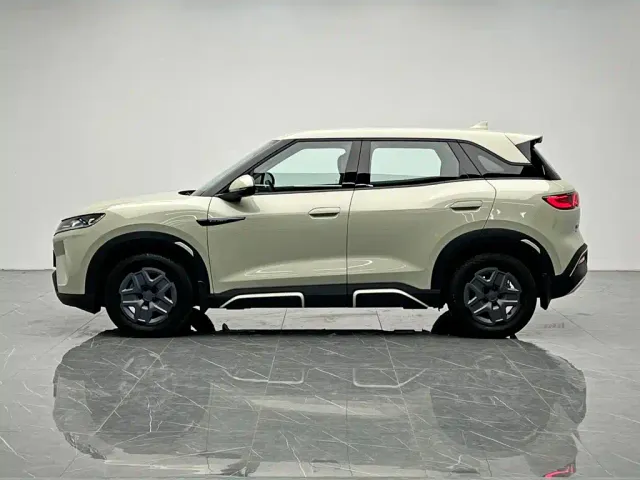 BYD Yuan UP — Фото автомобиля 3