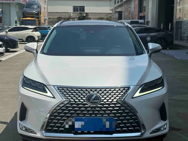 Lexus RX — Фото автомобиля 2