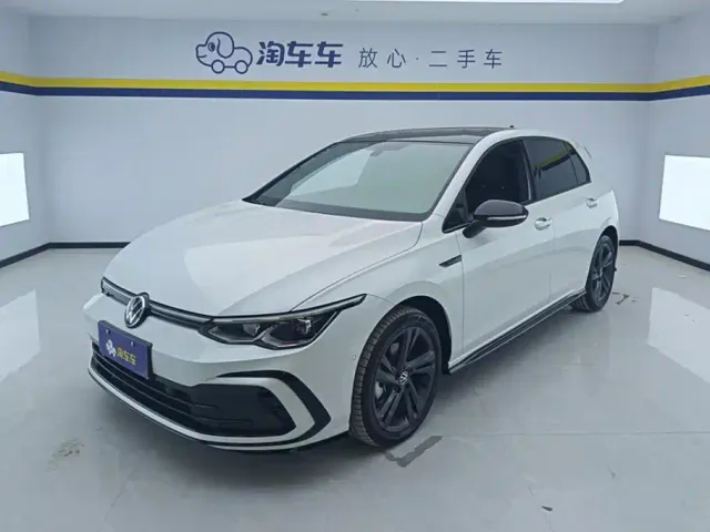 Фотография автомобиля — Volkswagen Golf