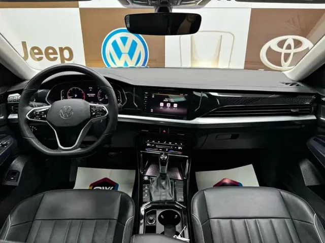 Volkswagen Passat — Фото автомобиля 9