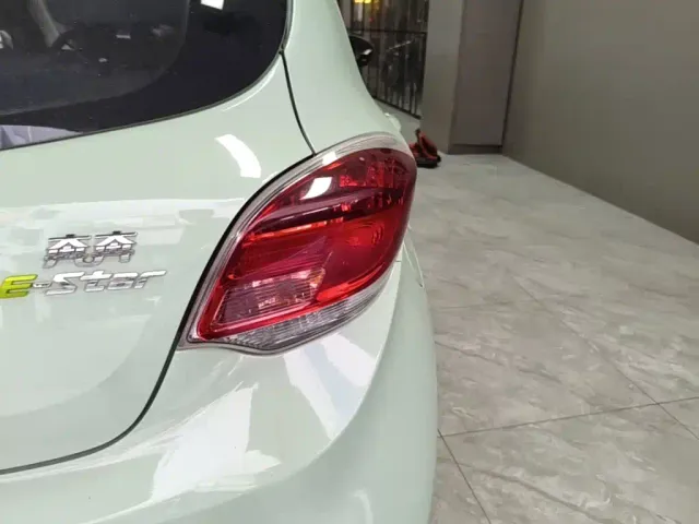 Changan Benben E-Star — Фото автомобиля 7