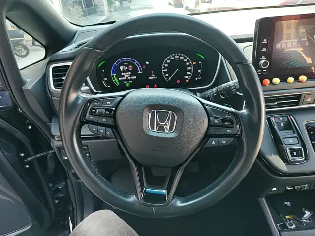 Honda Odyssey — Фото автомобиля 10