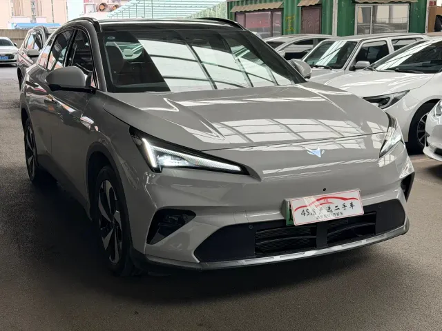 Arcfox Alpha T5 — Фото автомобиля 3