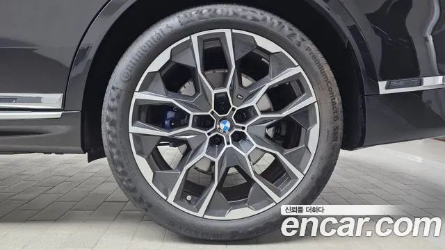 BMW X7 — Фото автомобиля 4