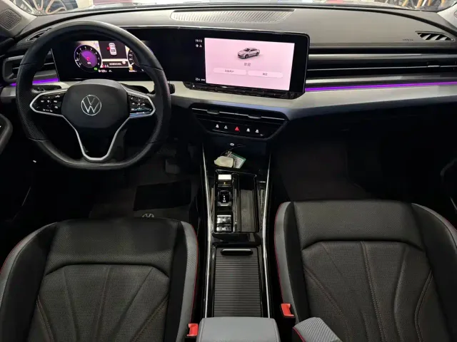 Volkswagen Lamando — Фото автомобиля 4