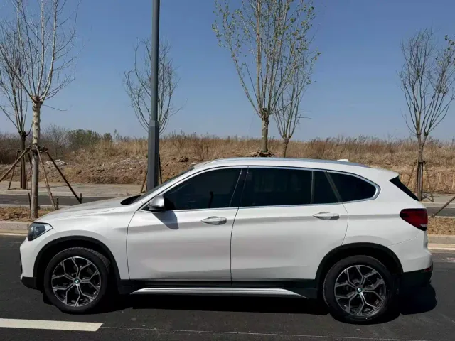 BMW X1 — Фото автомобиля 4