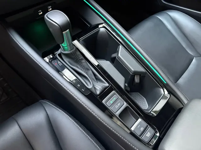 Honda Accord — Фото автомобиля 9