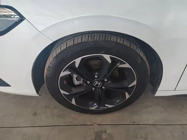 Honda Civic — Фото автомобиля 22